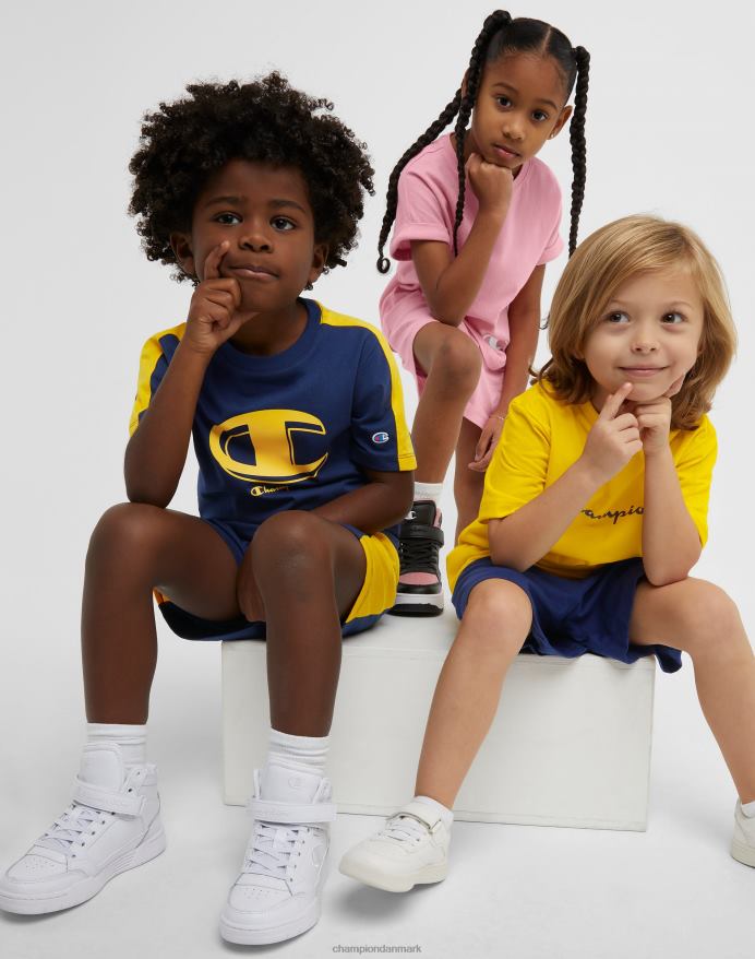 Champion klassiske t-shirts til små piger og træningsshorts sæt klassisk skrift V6J661784 gnist pink