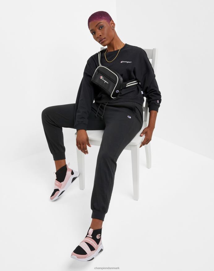 Champion jersey joggers c logo V6J661085 sort