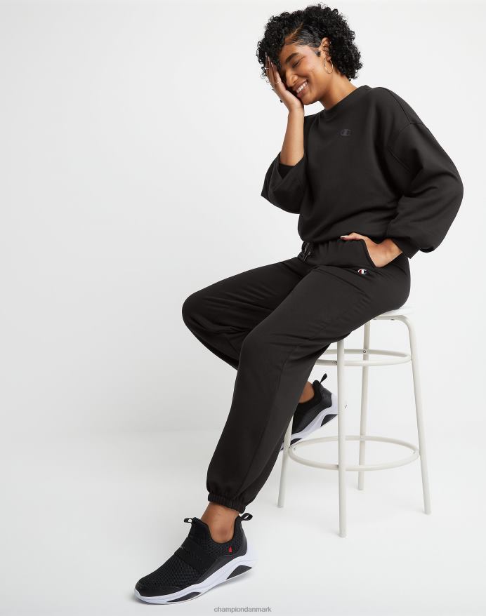 Champion soft touch sweatpants c logo 27 V6J661140 sort