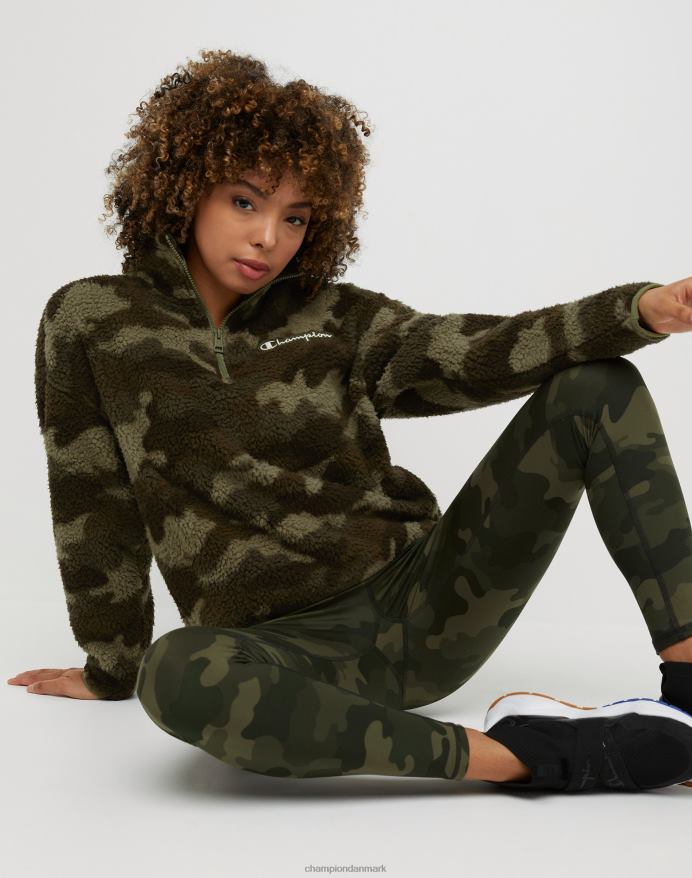 Champion hyggeligt broderet skriftlogo med kvart lynlås med høj luv V6J661054 camo ammunition fragt oliven