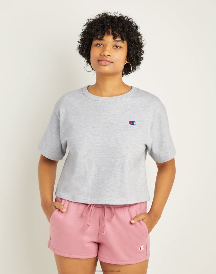 Champion Heritage cropped t-shirt c logo V6J662045 sølvgrå