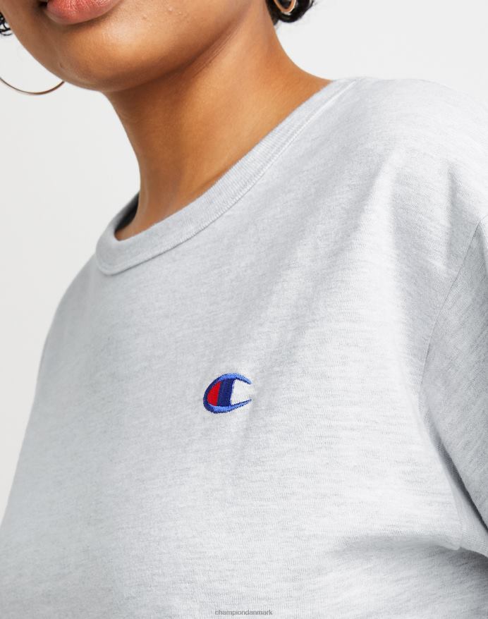 Champion Heritage cropped t-shirt c logo V6J662045 sølvgrå
