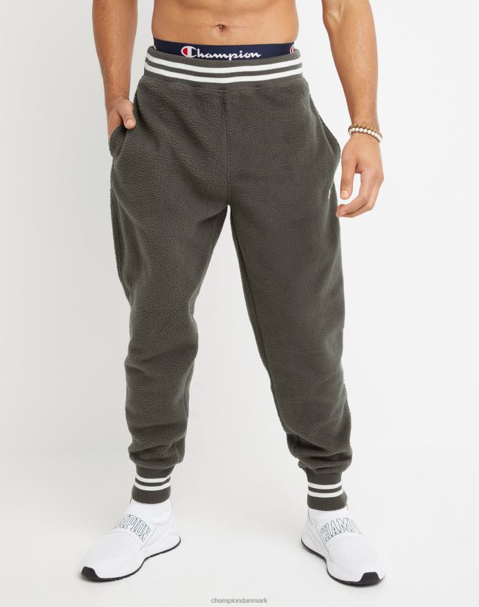 Champion højluvet fleece joggers broderet c logo 30.5 V6J66286 hær