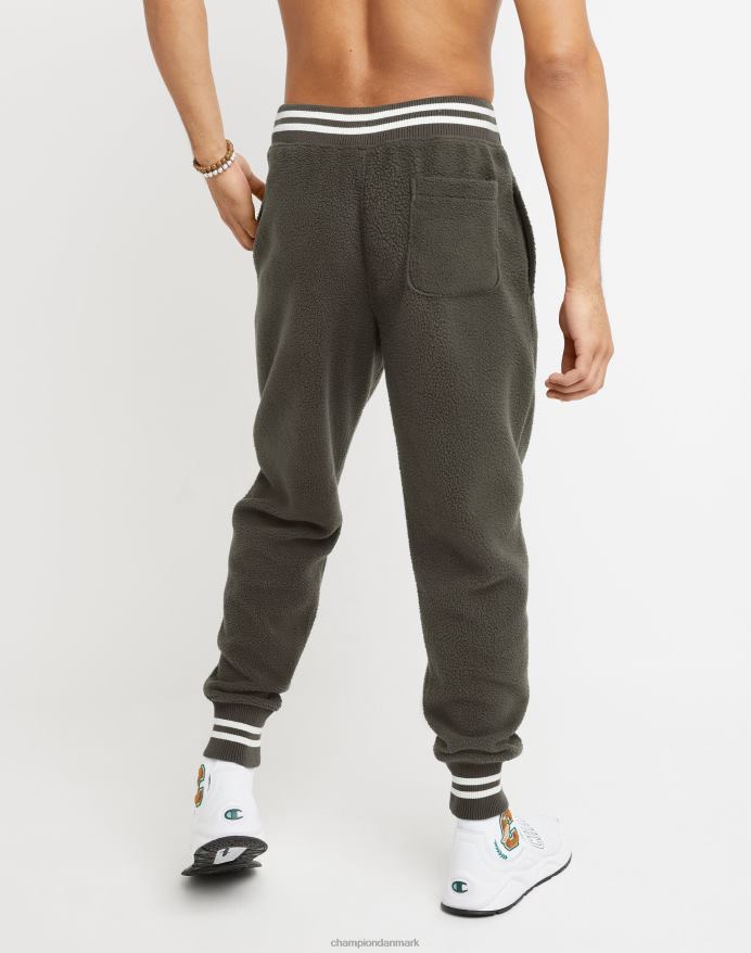 Champion højluvet fleece joggers broderet c logo 30.5 V6J66286 hær