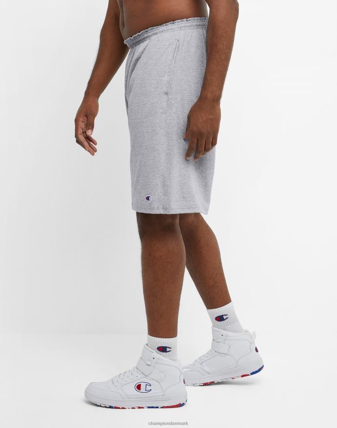 Champion store og høje hverdagsshorts c patch 10 V6J66396 oxford grå